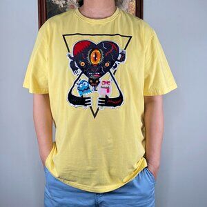 Roku Studio Heart Tee-Shirt Top Men's 2XL Yellow Graphic Casual